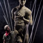 17-mattia-trotta-artist-sculptures-metal-iron-wire-uomo-attraverso-uomo-holy-art
